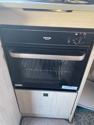 2024 Auto-Trail F-Line F68 — photo 42 of 50