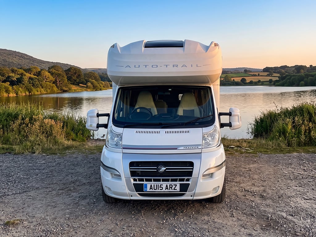 2015 Auto-Trail Tracker FB - Image 1