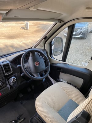 2015 Auto-Trail Tracker FB — photo 14 of 23