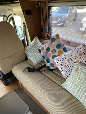 2015 Auto-Trail Tracker FB — photo 15 of 23
