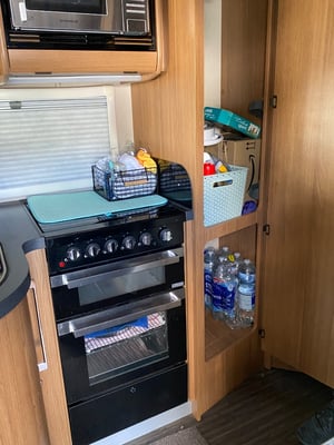 2015 Auto-Trail Tracker FB — photo 22 of 23