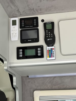 2020 Citroen Relay Camper Conversion — photo 39 of 40