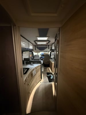 2023 Dethleffs Globetrotter XLI — photo 10 of 22