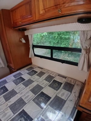 2005 Wirraway Mercedes-Benz Sprinter Motorhome - One-Off, High-Spec Build — photo 23 of 55