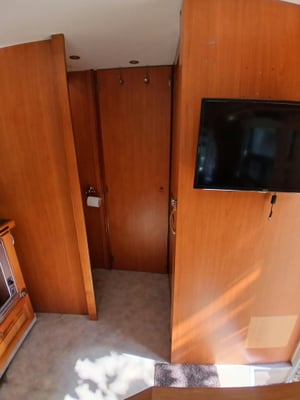 2005 Wirraway Mercedes-Benz Sprinter Motorhome - One-Off, High-Spec Build — photo 45 of 55