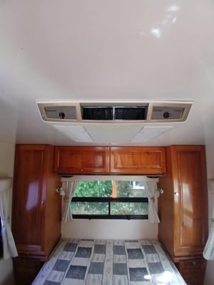 2005 Wirraway Mercedes-Benz Sprinter Motorhome - One-Off, High-Spec Build — photo 49 of 55
