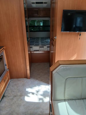 2005 Wirraway Mercedes-Benz Sprinter Motorhome - One-Off, High-Spec Build — photo 54 of 55
