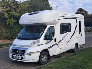 2013 Auto-Trail Navajo — photo 9 of 14