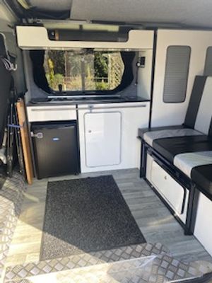2008 Vauxhall Vivaro Sportive  — photo 4 of 22