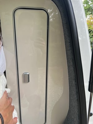 2014 Volkswagen T5.1 Campervan — photo 13 of 17