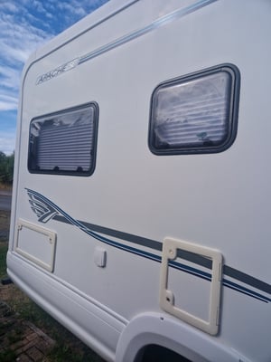 2007 Auto-Trail Apache 700 — photo 7 of 16