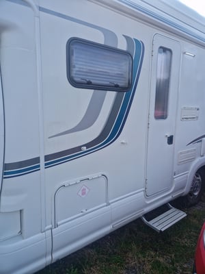 2007 Auto-Trail Apache 700 — photo 14 of 16