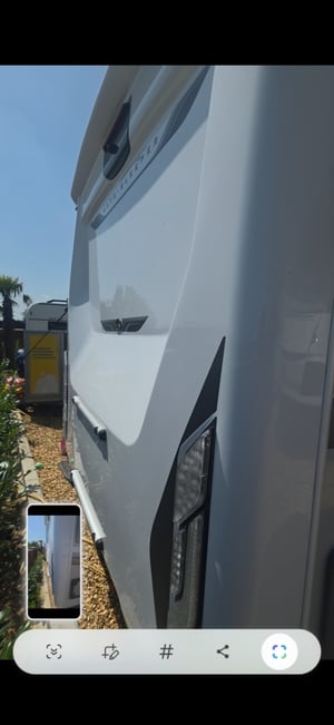 2025 Auto-Sleepers Burford — photo 4 of 11