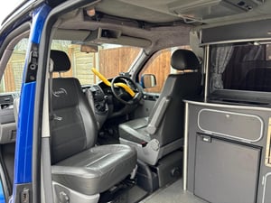 2004 Volkswagen Transporter T5 — photo 7 of 17