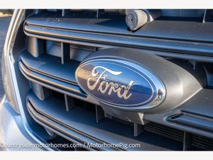 2021 Autotrail F74 — photo 28 of 54