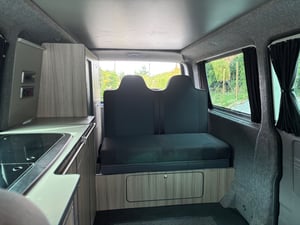 2007 Volkswagen Transporter T5  — photo 18 of 23