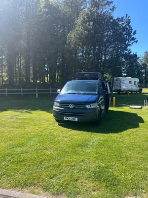 2014 Volkswagen Caddy Campervan — photo 2 of 18