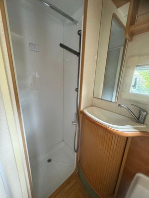 2004 Auto-Trail Scout SE — photo 11 of 25