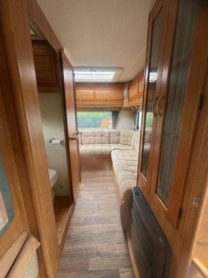2004 Auto-Trail Scout SE — photo 12 of 25