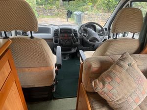 2004 Auto-Trail Scout SE — photo 13 of 25
