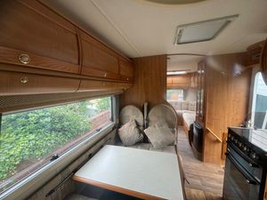 2004 Auto-Trail Scout SE — photo 16 of 25