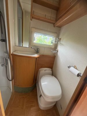 2004 Auto-Trail Scout SE — photo 20 of 25