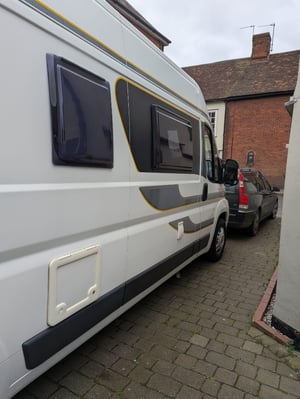 2012 Auto-Trail Tribute 669 — photo 3 of 6