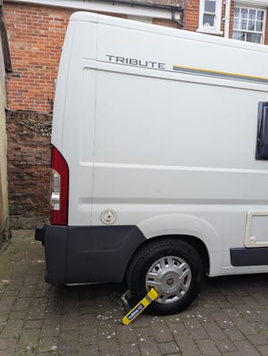 2012 Auto-Trail Tribute 669 — photo 4 of 6