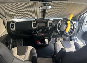 2020 Auto-Trail Delaware — photo 7 of 16