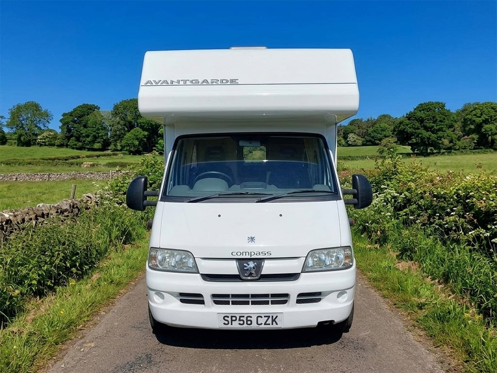 2006 Compass Avantgarde - Image 1