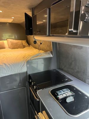 2012 Mercedes-Benz Sprinter — photo 16 of 16