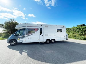 2018 Auto-Trail Comanche — photo 9 of 84