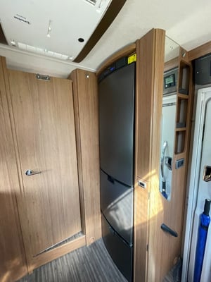 2018 Auto-Trail Comanche — photo 35 of 84