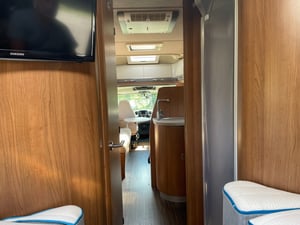 2018 Auto-Trail Comanche — photo 41 of 84
