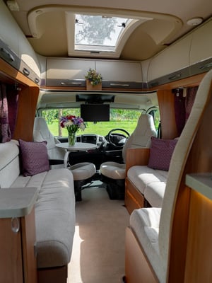 2018 Auto-Trail Comanche — photo 7 of 84