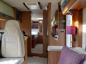 2018 Auto-Trail Comanche — photo 12 of 84