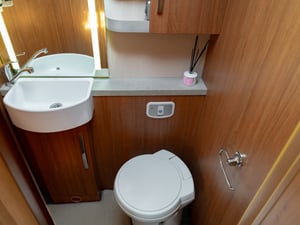 2018 Auto-Trail Comanche — photo 54 of 84