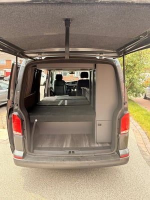 2021 Volkswagen Transporter T6.1 — photo 10 of 31