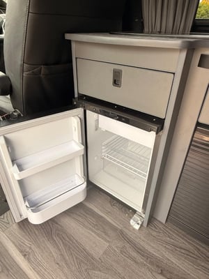2021 Volkswagen Transporter T6.1 — photo 25 of 31
