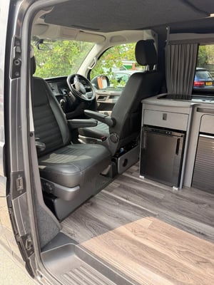 2021 Volkswagen Transporter T6.1 — photo 26 of 31