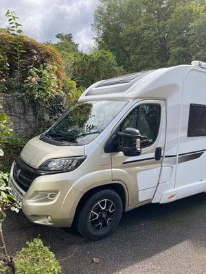 2018 Swift Champagne 695