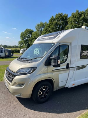 2018 Swift Champagne 695