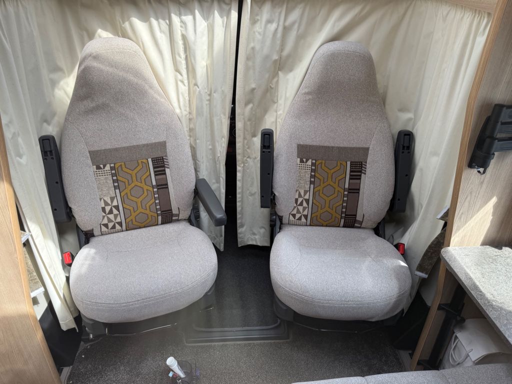 2017 Elddis Evolution 125 - Image 5