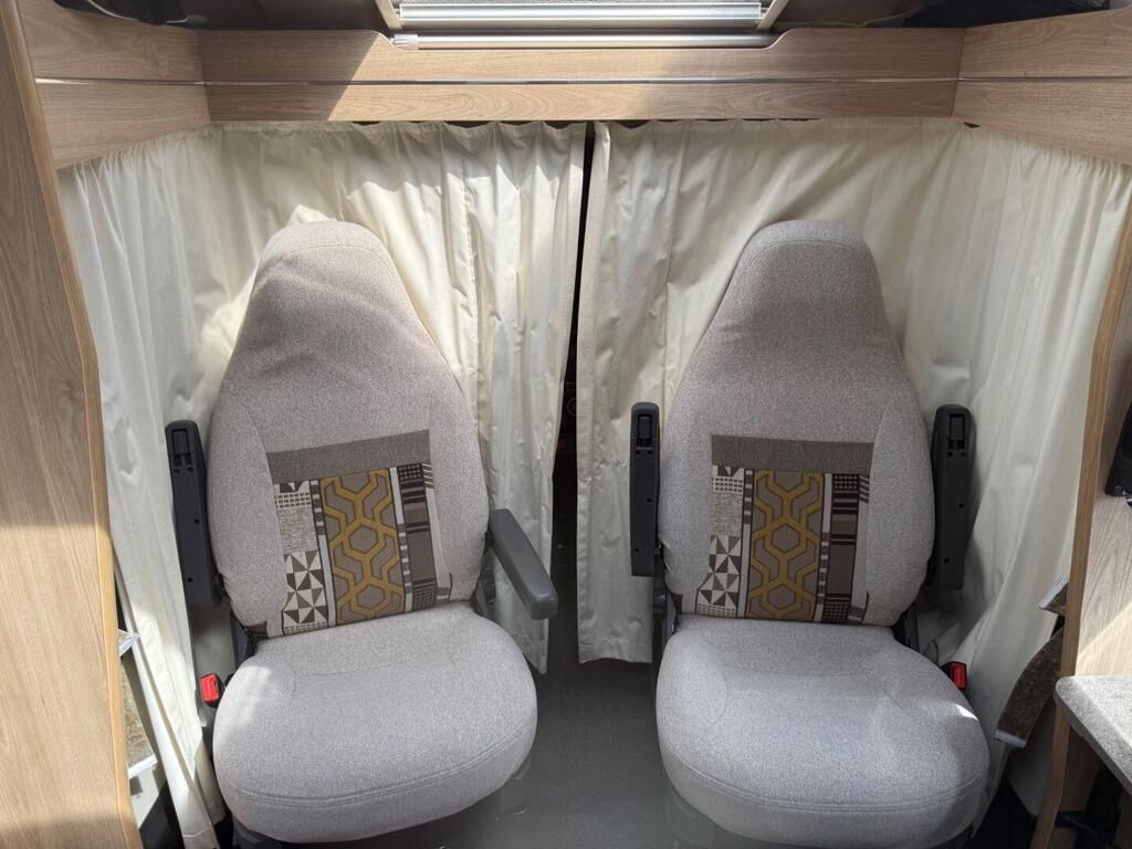 2017 Elddis Evolution 125 - Image 25