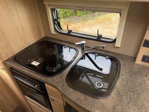 2017 Elddis Evolution 125 — photo 28 of 33