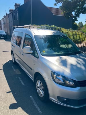 2015 Volkswagen Caddy Maxi — photo 7 of 14