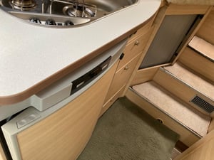 2010 Adria Compact SL Gold Edition — photo 11 of 25
