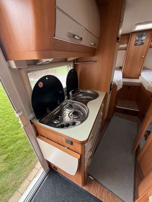 2012 Hobby Siesta 65TL — photo 15 of 20