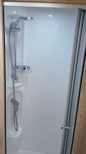 2019 Elddis Majestic 105 — photo 6 of 8