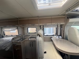 2013 Burstner Nexxo T 720 — photo 18 of 23